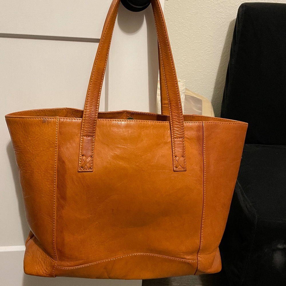 Noonday leather tote bag
